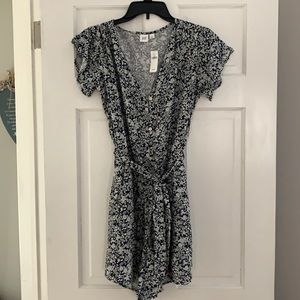 Gap Romper, new with tags, light airy and comfy